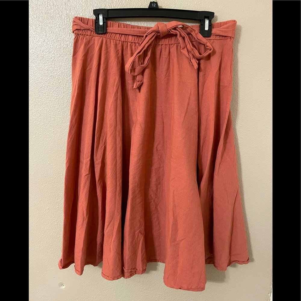 Cute dusty pink midi skirt